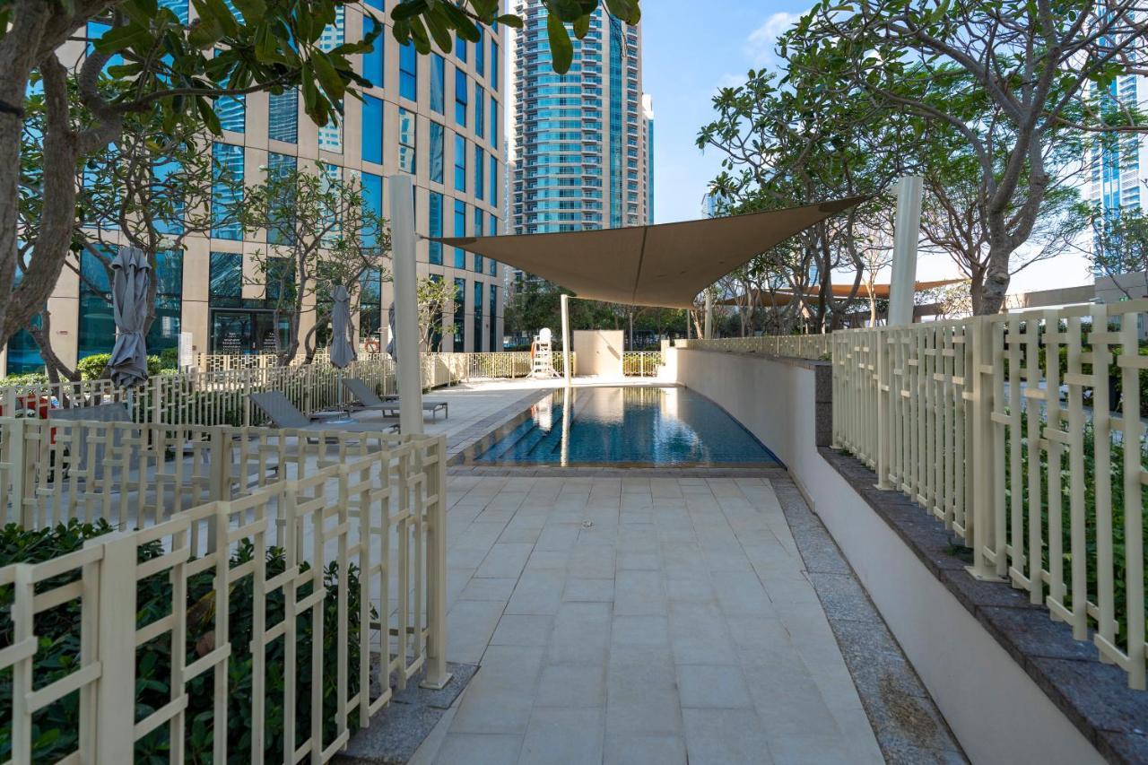 Prestige Living 1Br With Full Burj Khalifa View By Auberge 두바이 외부 사진